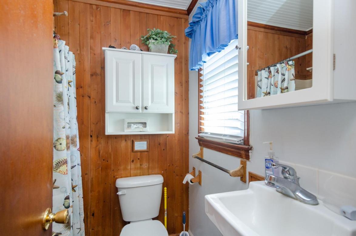 The Pelican Hidden Treasure Inn Room 2 By Bryant Real Estate Kure Beach Kültér fotó